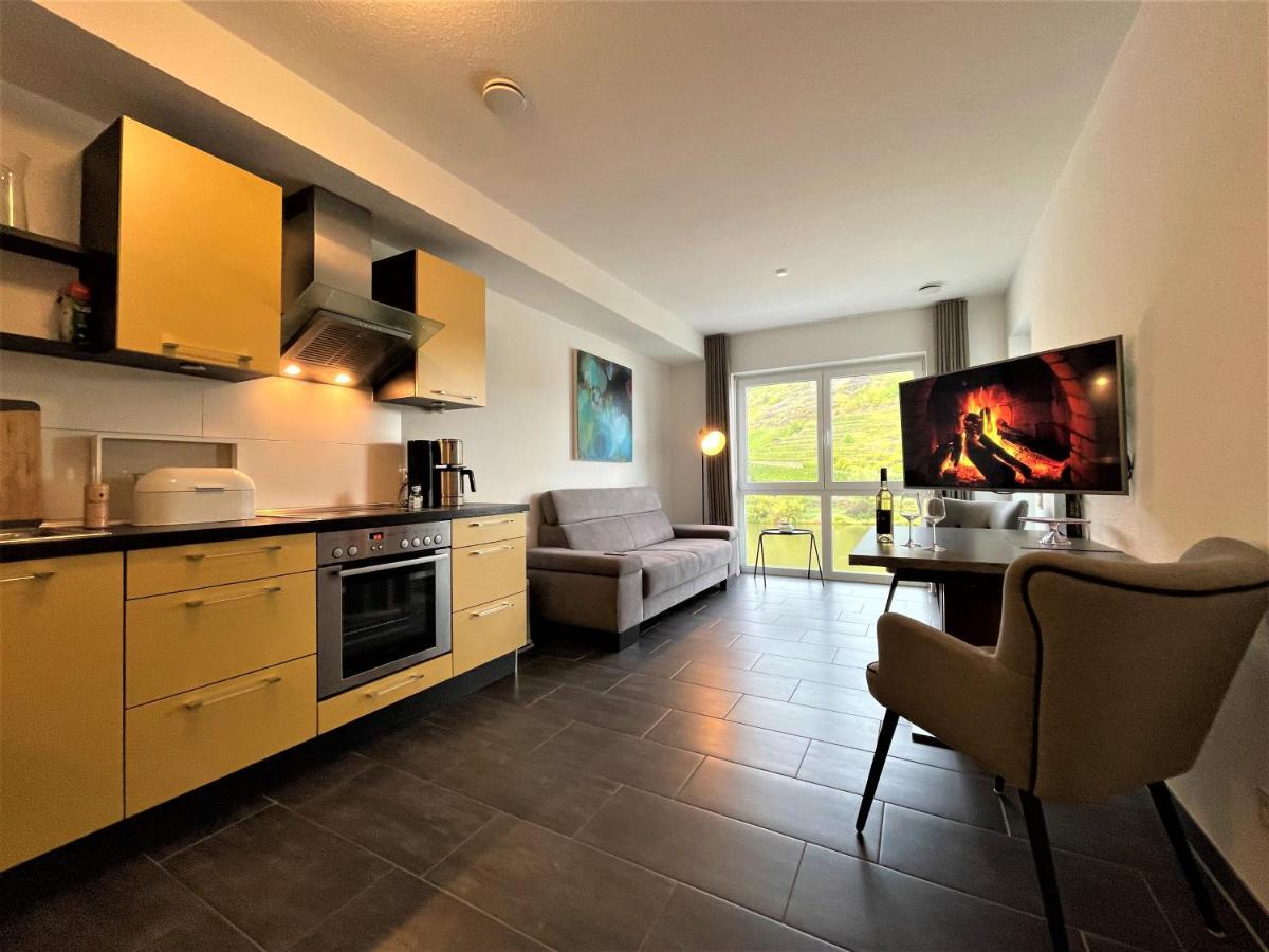 Moselpromenade Villa Moselufer, Panorama & Burg Cochem Blick, Netflix, Balkon Екстер'єр фото