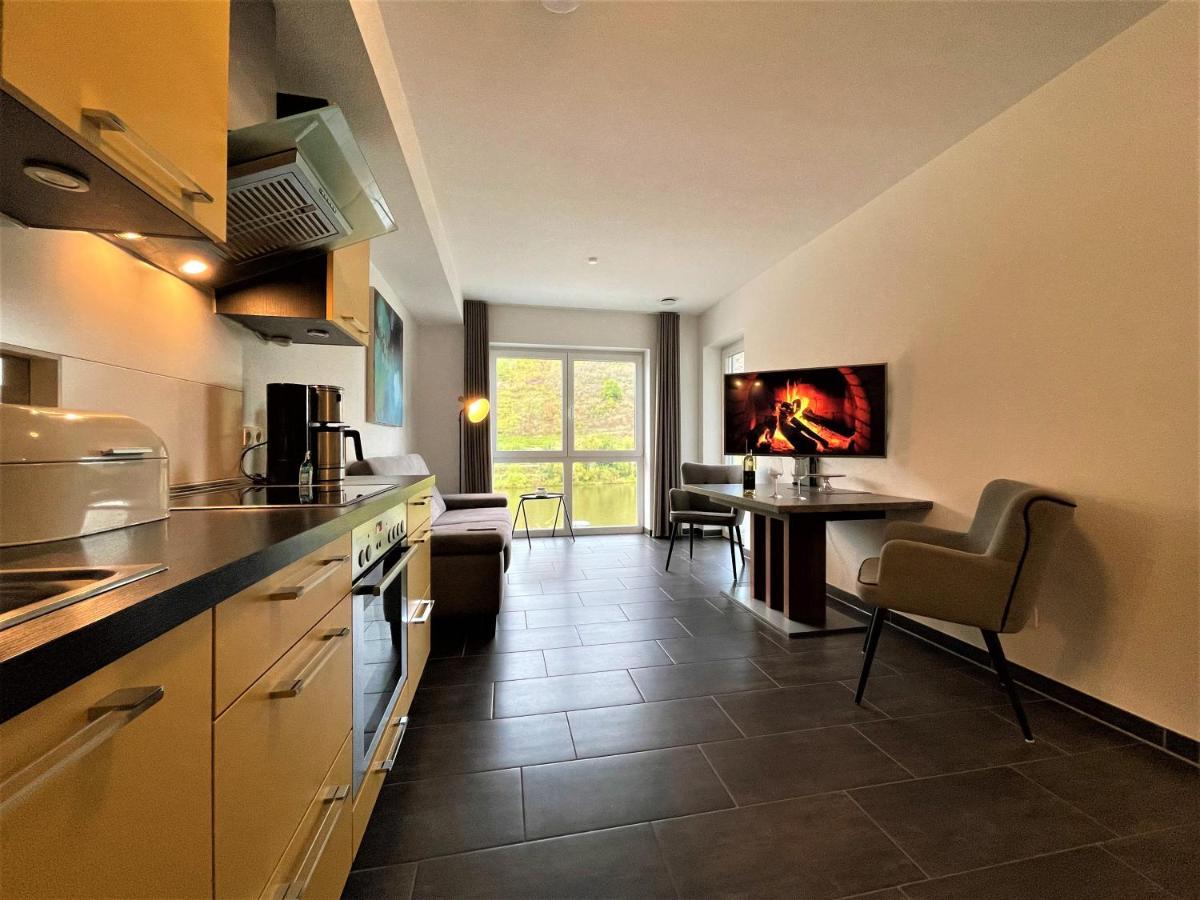 Moselpromenade Villa Moselufer, Panorama & Burg Cochem Blick, Netflix, Balkon Екстер'єр фото